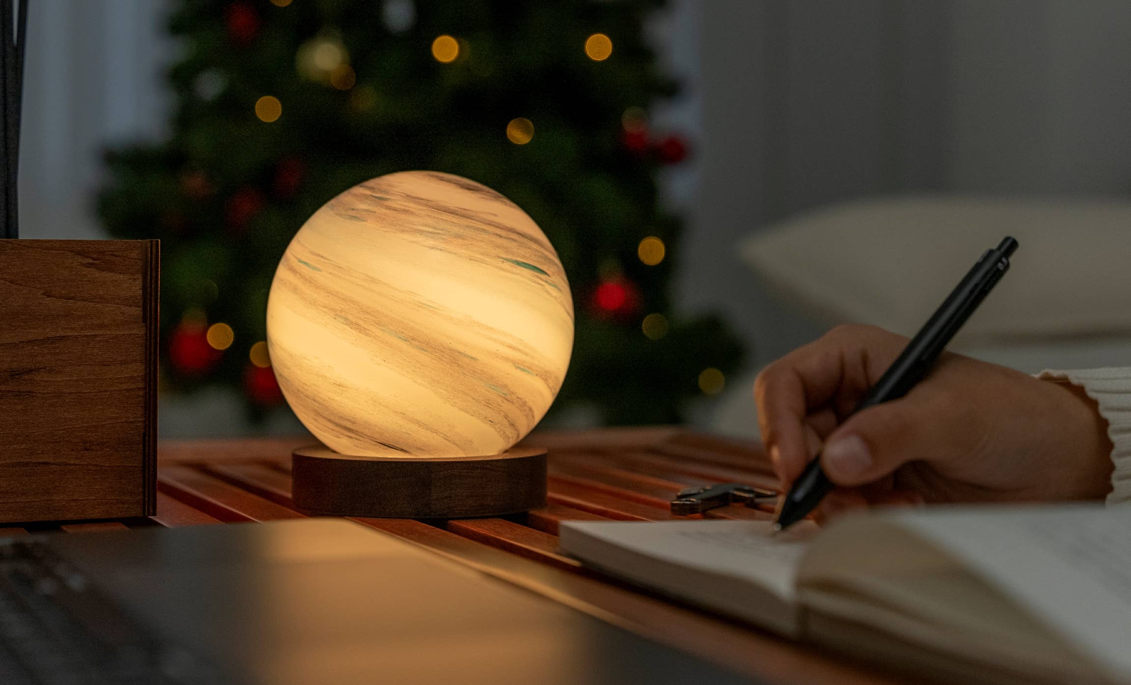 AstraGlass Light : Large Polar Cloud