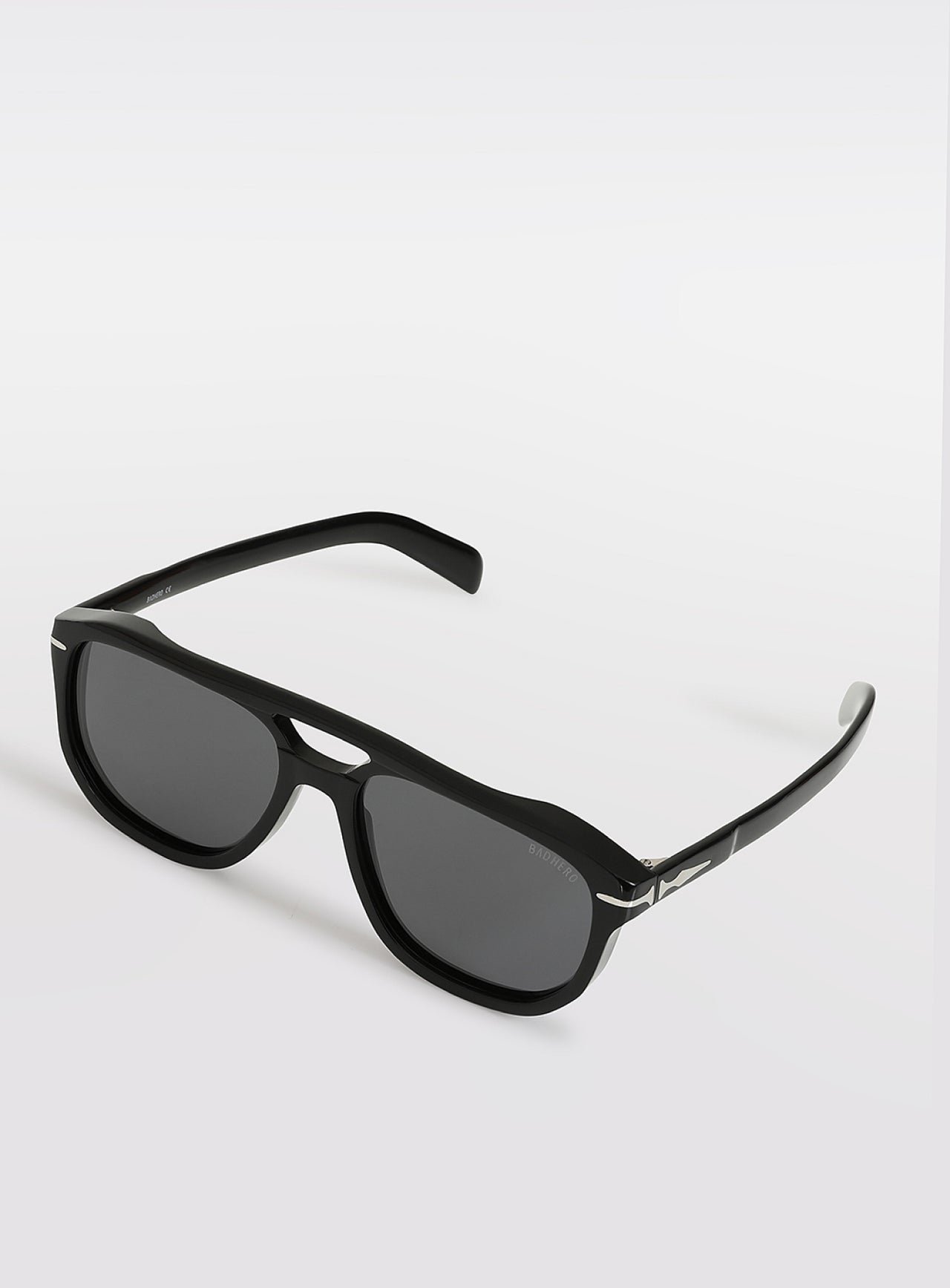 Black Sunglasses - Verano | BadHero