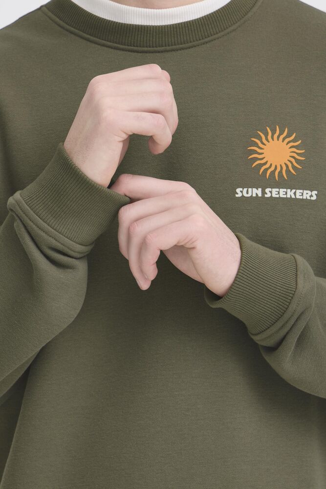 Dusty Olive Graphic Crew Sweater - Konsta | Blend