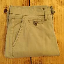 Load image into Gallery viewer, Pistachio Chino Shorts - Allan | Casual Friday