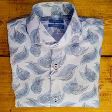 Load image into Gallery viewer, Feather Patterned Short Sleeved Shirt - Morriz | Tresanti
